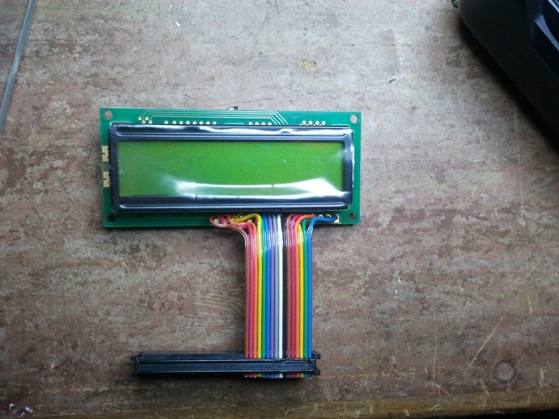 File:LCD connector top.jpg